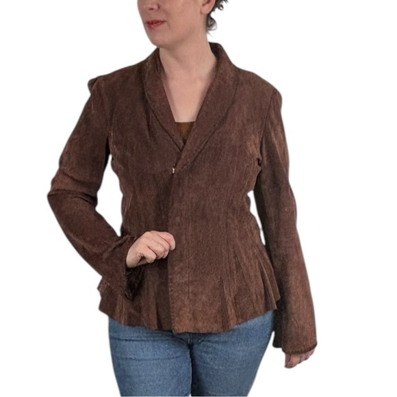 NEWPORT NEWS G2141 BROWN SUEDE FIT & FLARE CROSSOVER LEATHER JACKET - Picture 1 of 15